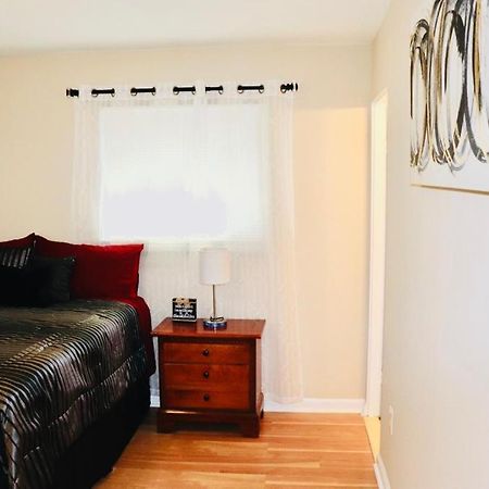 Private Room At Home Near Iad-Стърлинг Екстериор снимка