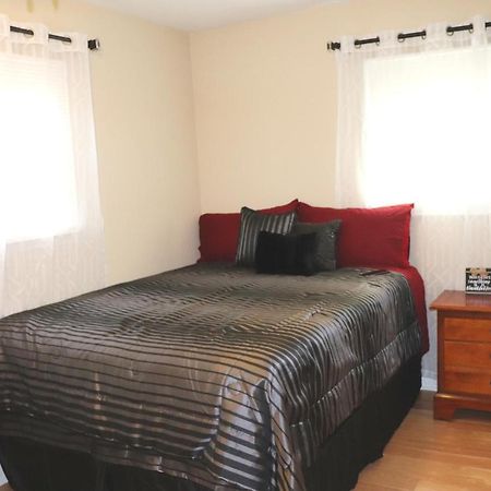Private Room At Home Near Iad-Стърлинг Екстериор снимка