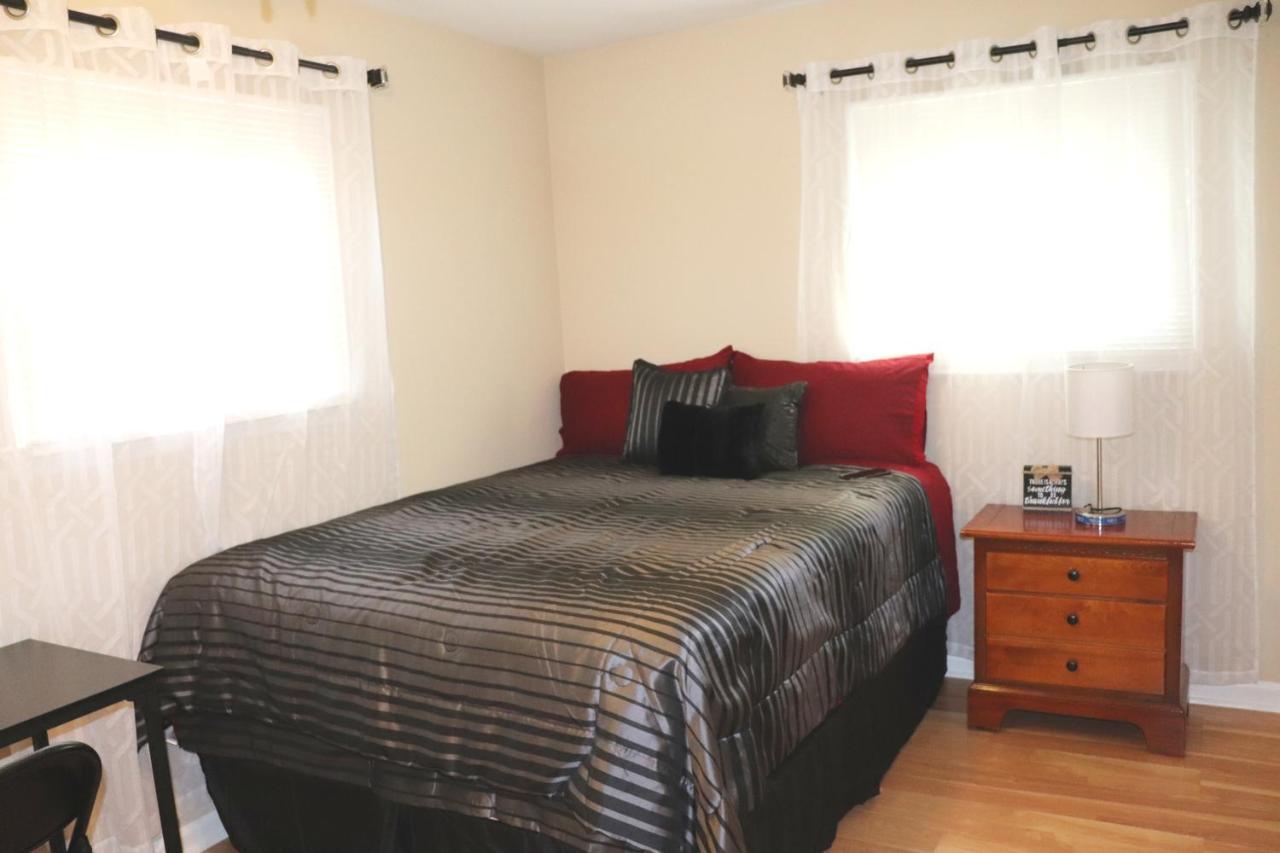 Private Room At Home Near Iad-Стърлинг Екстериор снимка