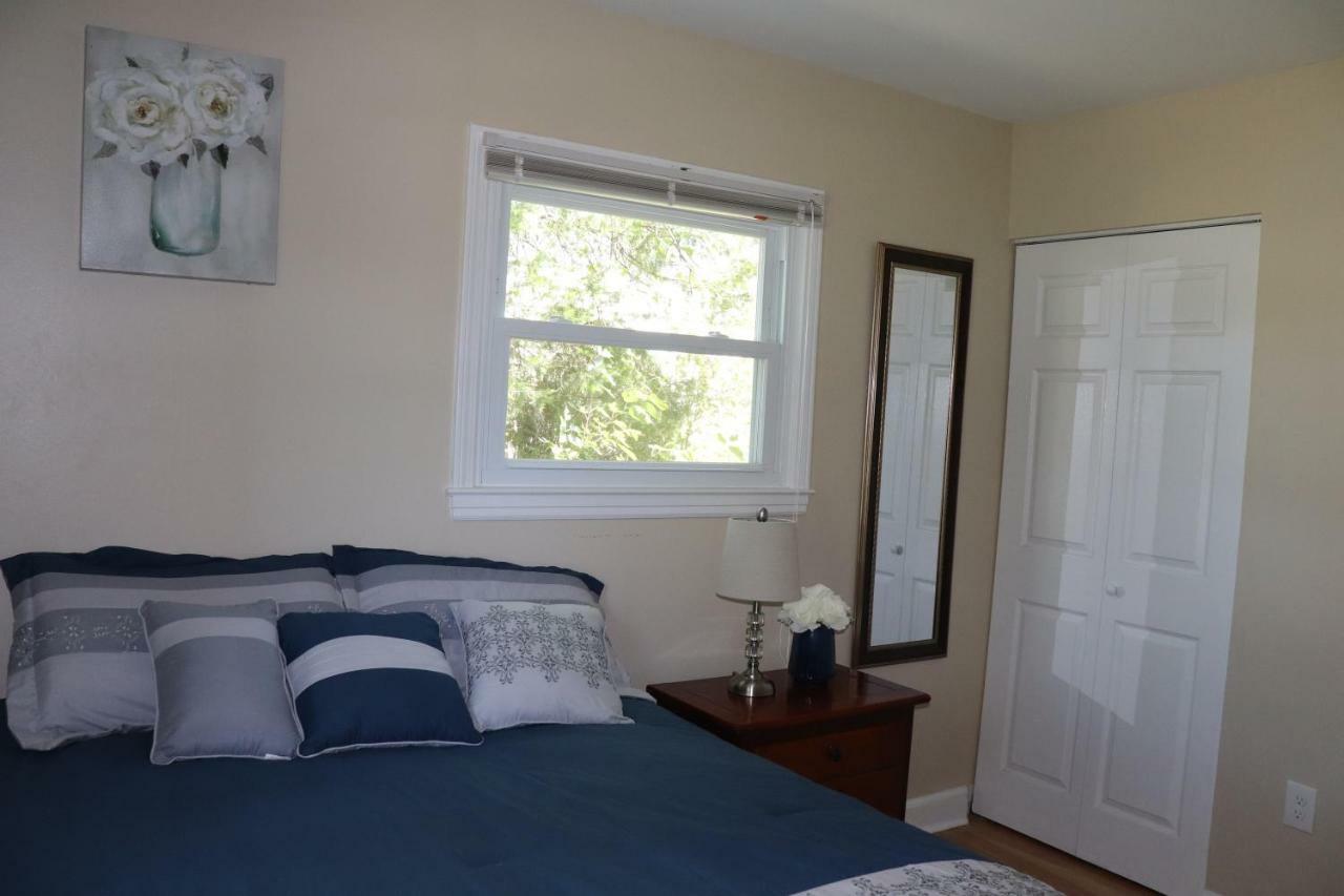 Private Room At Home Near Iad-Стърлинг Екстериор снимка
