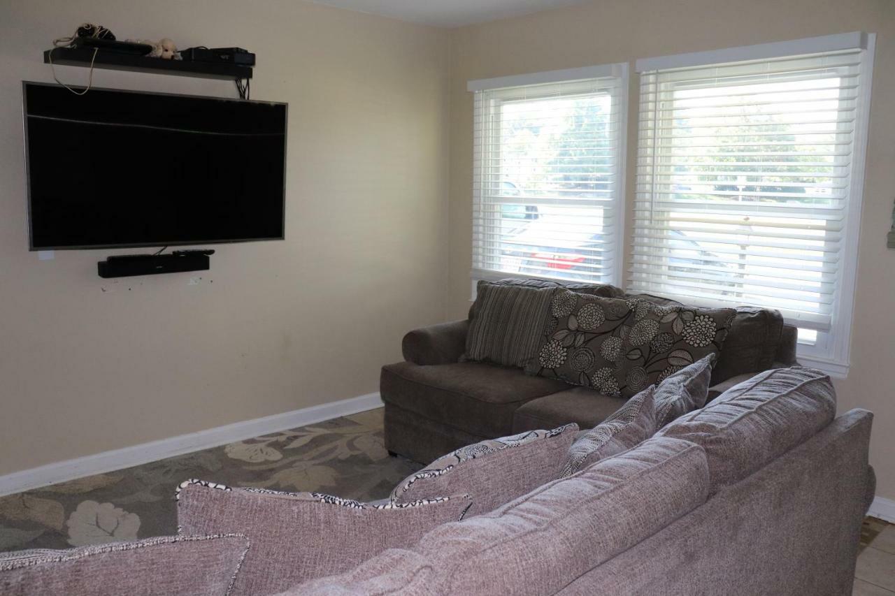 Private Room At Home Near Iad-Стърлинг Екстериор снимка