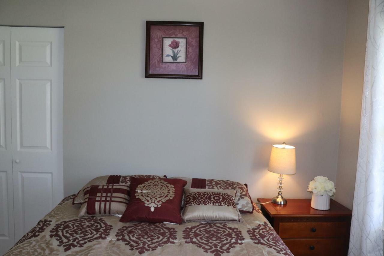 Private Room At Home Near Iad-Стърлинг Екстериор снимка